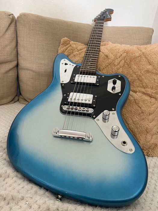 Guitarra Squier jaguar contemporany