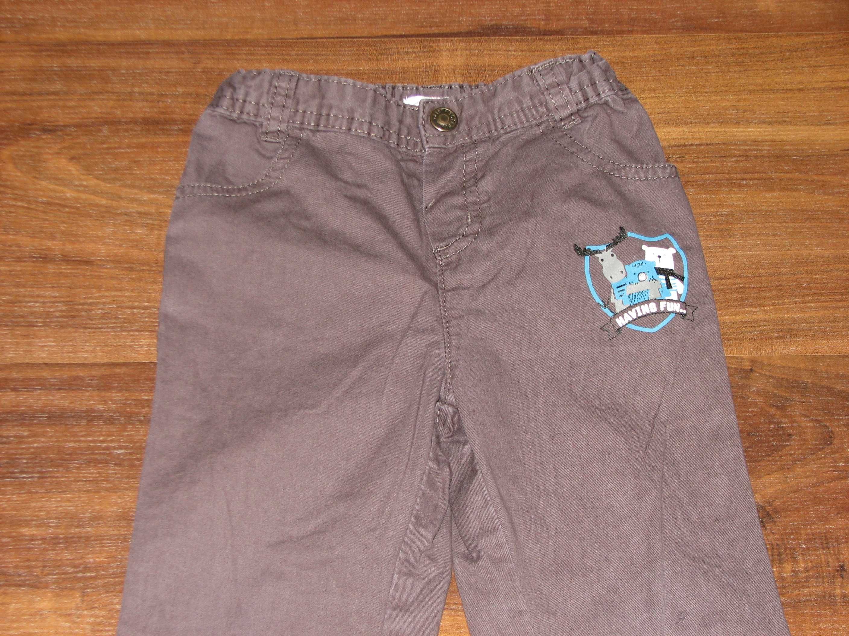 Fajne spodnie miękki jeans 92