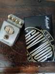 Pedal de distorção Marshall  Guv'Nor 2 Plus