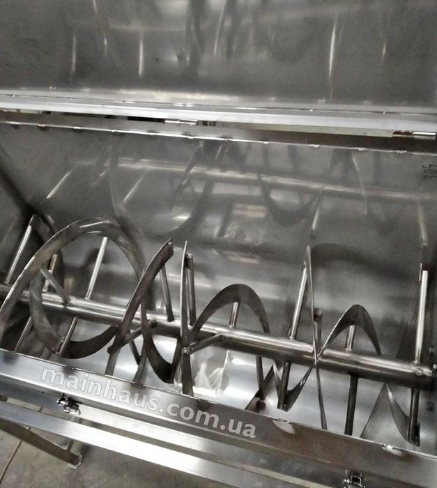 міксер корму тварин змішувач для сухих сипучіх сумішей 200л. смеситель