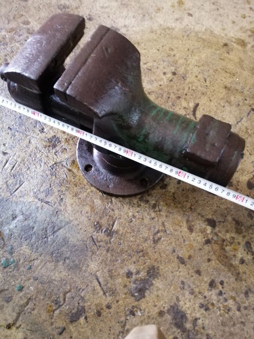 Тиски  поворотные ссср