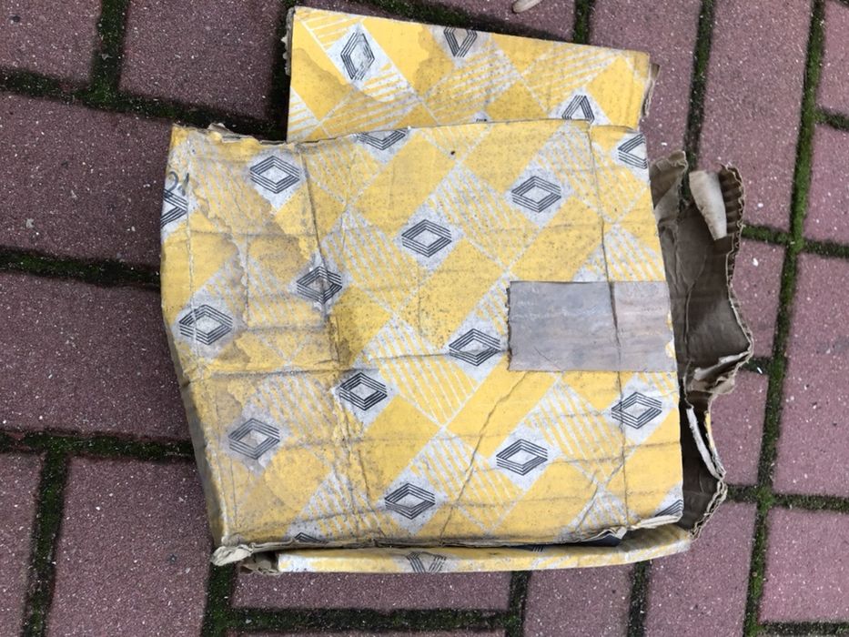 Lampa tylna Renault 21, R21 oryginalna. Nowa.