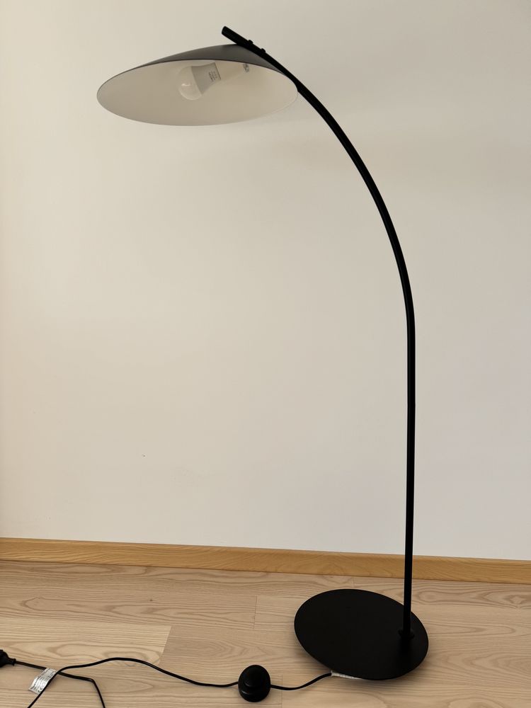 Lampa podlogowa GoodHome Bindarri 1-punktowa czarna