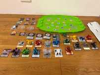 Zestaw bakuganów, arena do walk, bakugany, karty