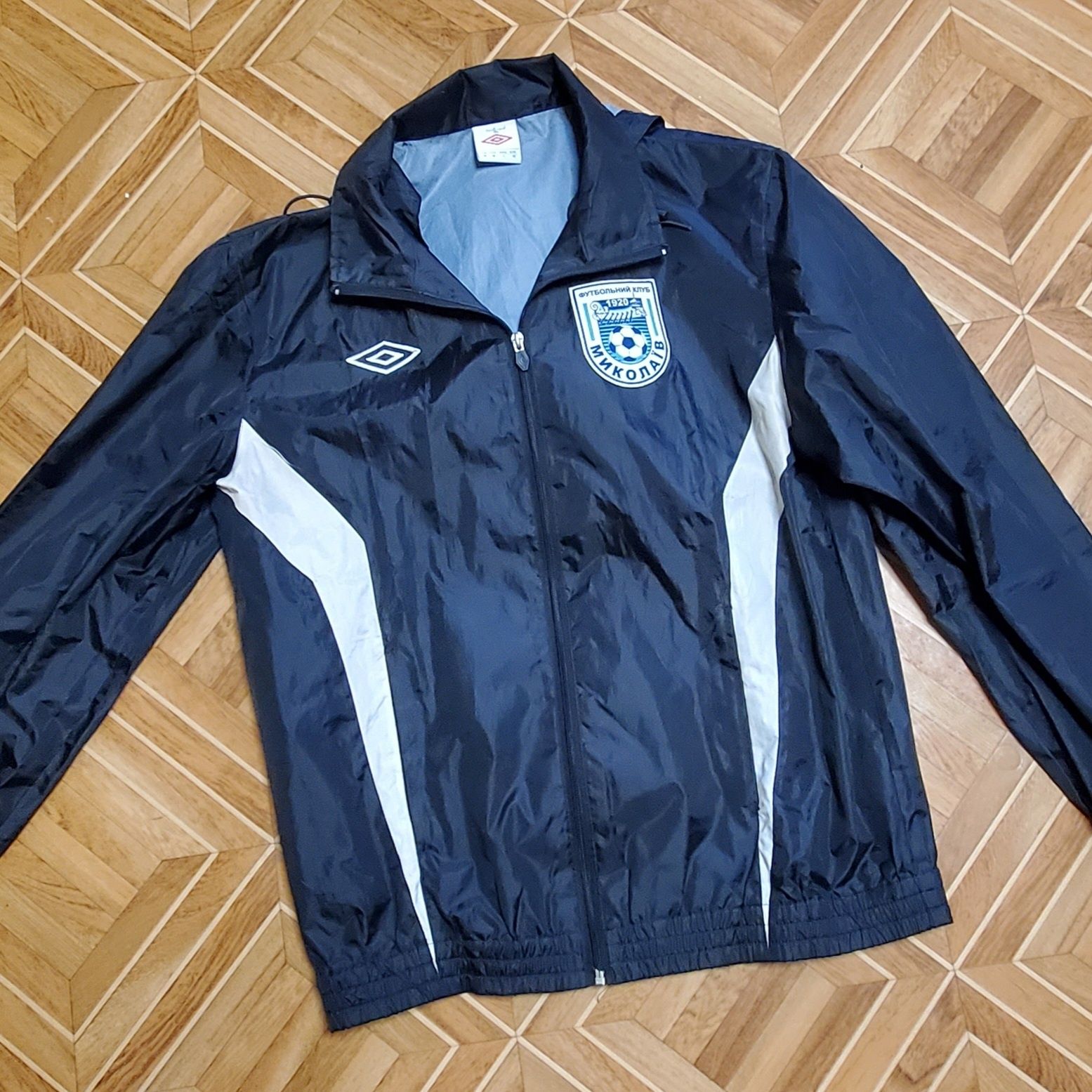 Куртка футбольная Umbro