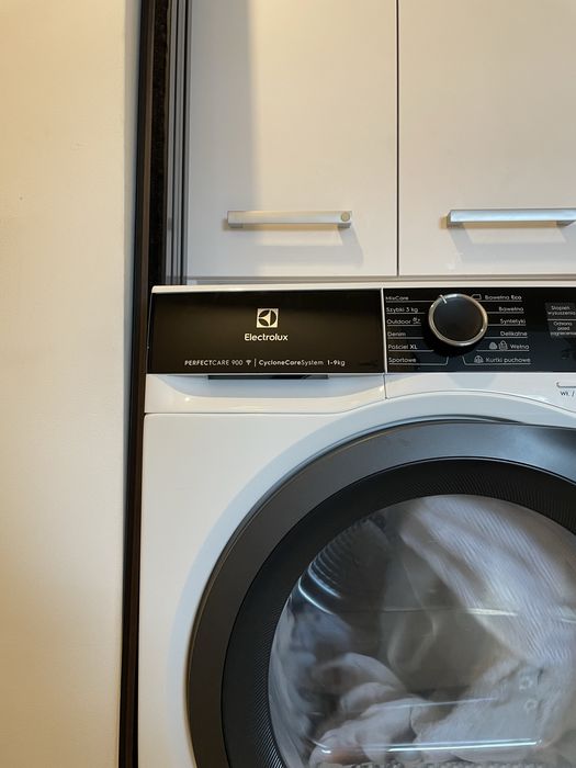 Suszarka z pompą ciepła 900 CycloneCare 9 kg