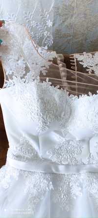 Весільна сукня неймовірна в подарунок круги до плаття