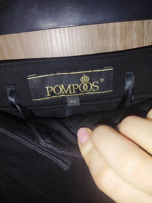 Okazja! Spodnie damskie firmy Pompoos rozmiar 42/XL super materiał