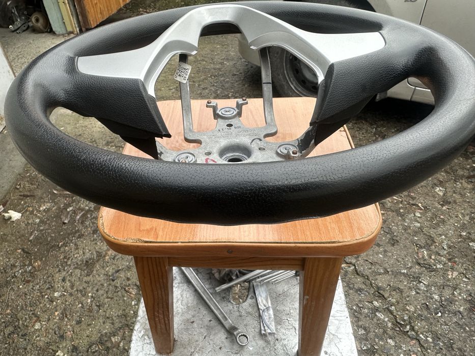 Руль Хундай Акцент Солярис б.у