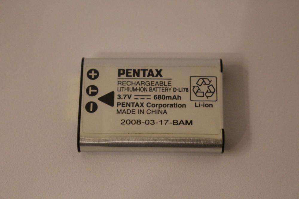 Цифровой фотоаппарат Pentax Optio M50 (не рабочий)
