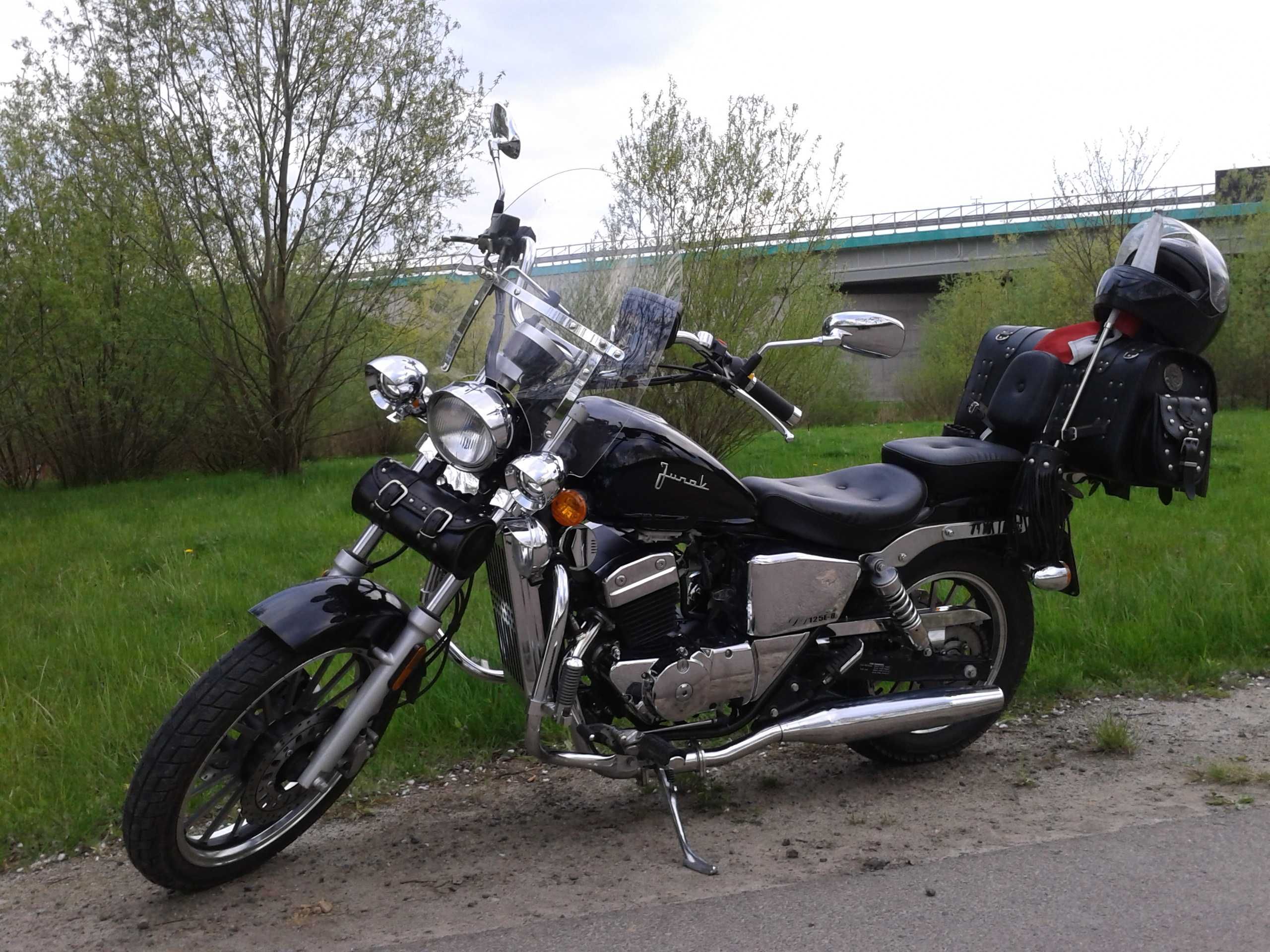 Motocykl JunakM11-125CC4T