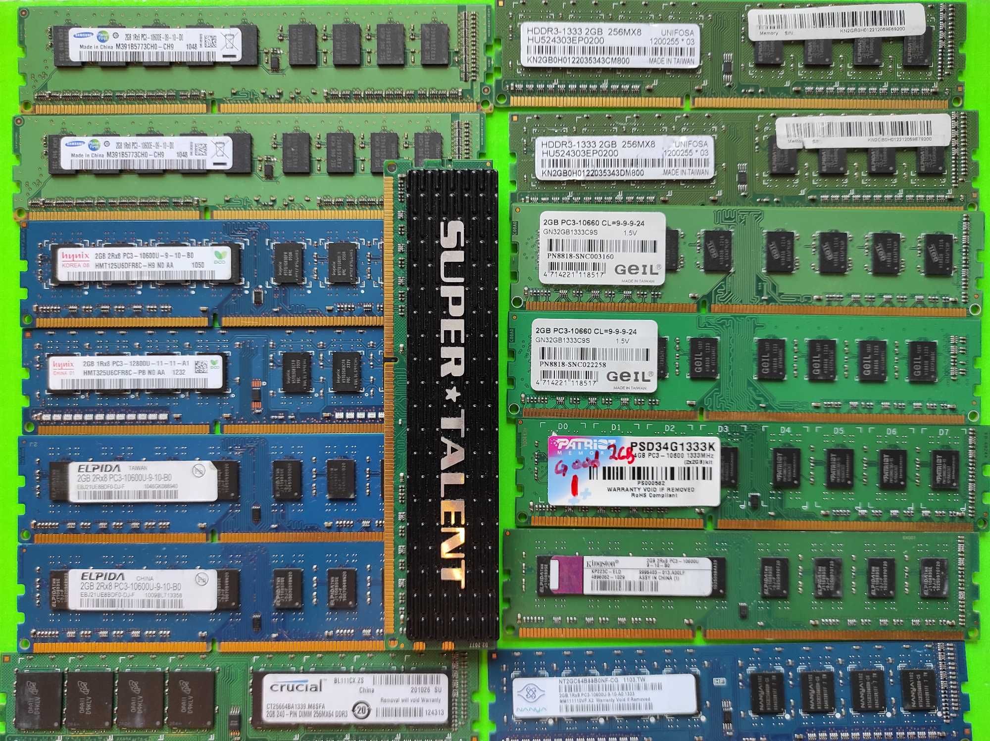 15штук модулів по 2GB DDR3 1333 та 1600