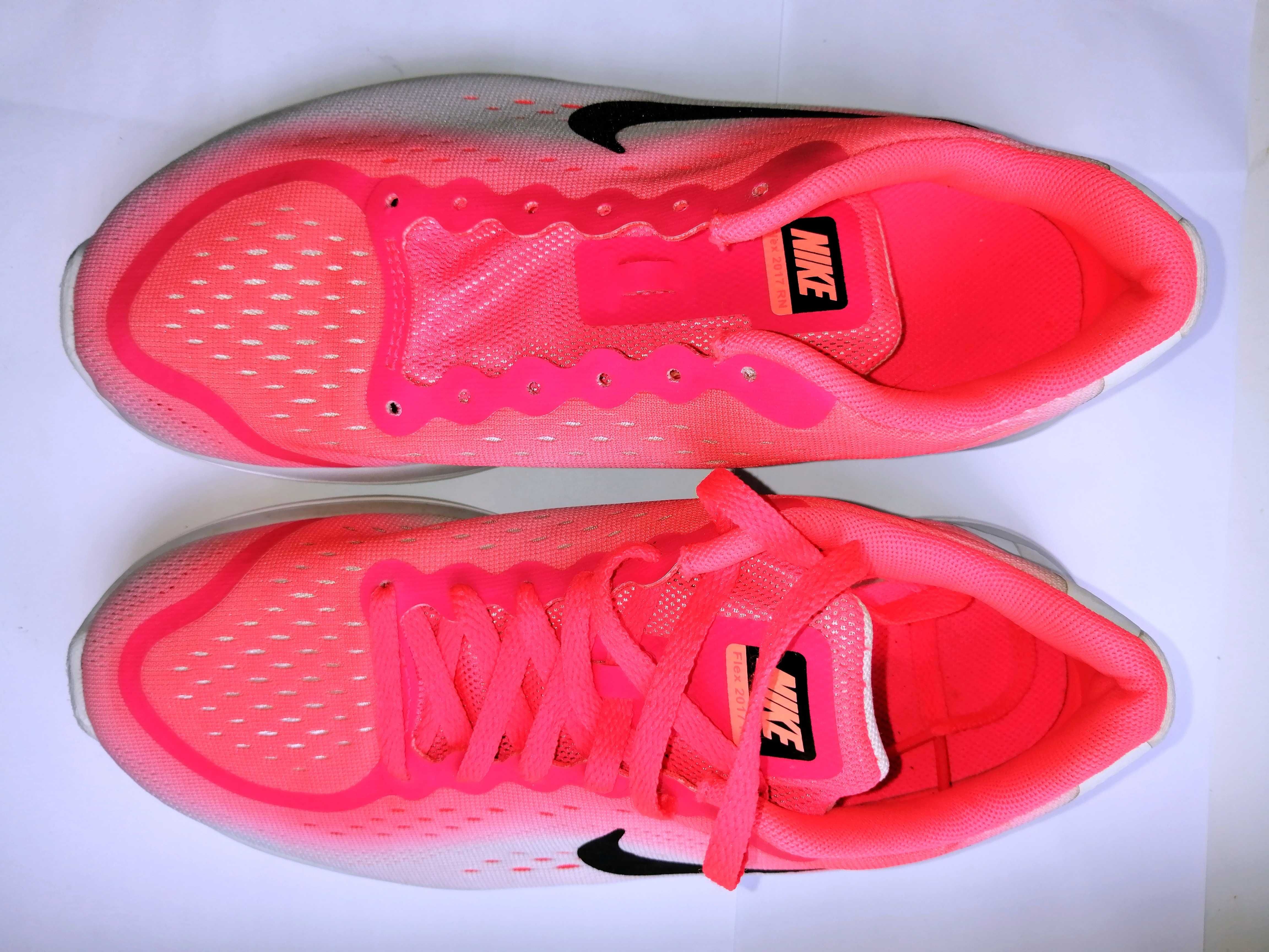 Жіночі кросівки Nike Girl's Flex RN 904252-600