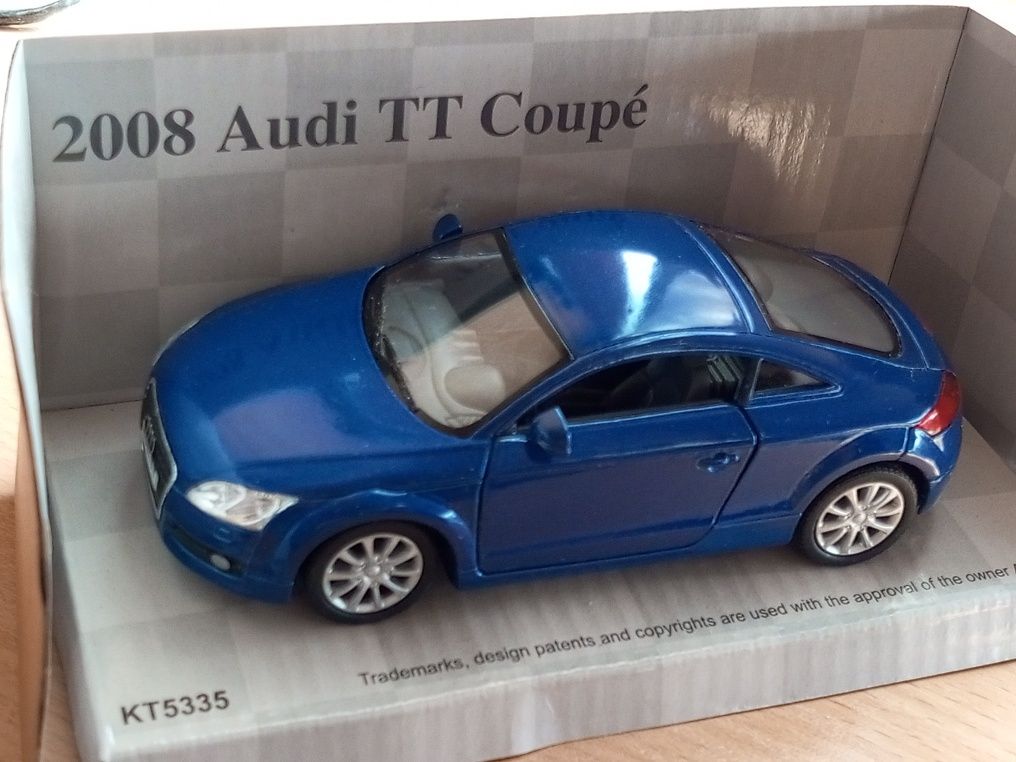 Машинка Audi tt coupe