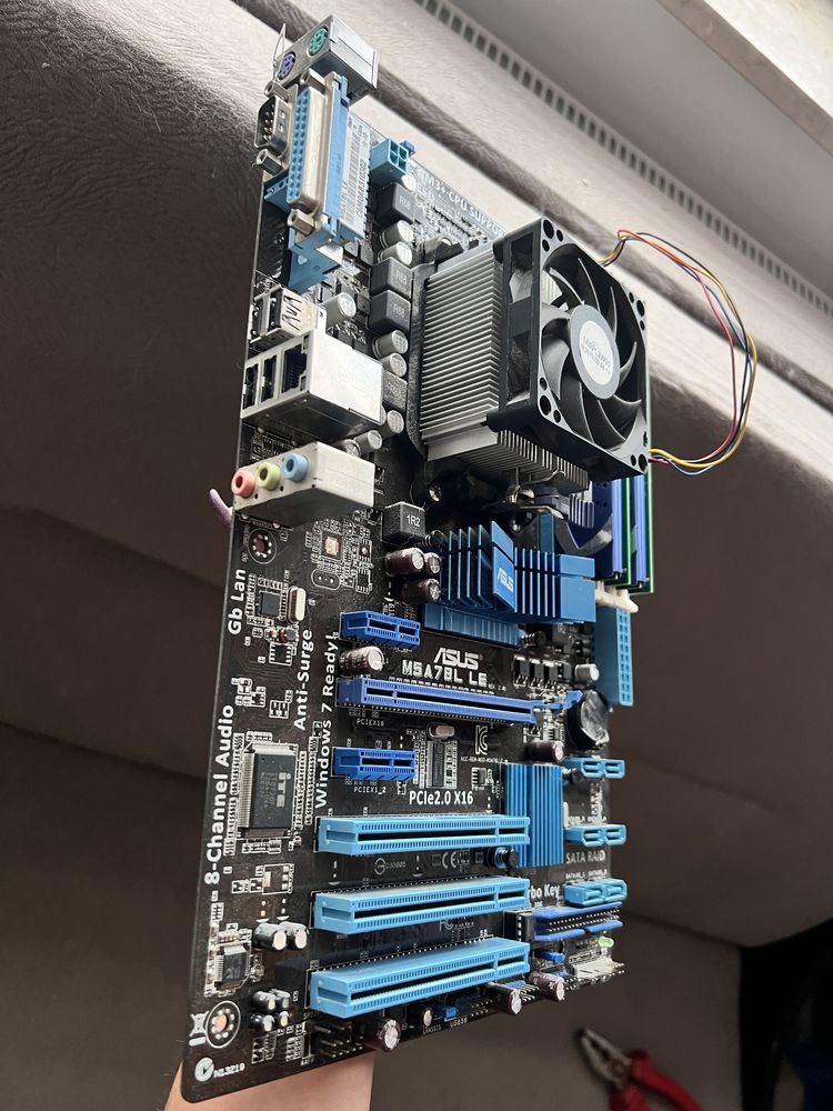 Plyta glowna + pamiec ram