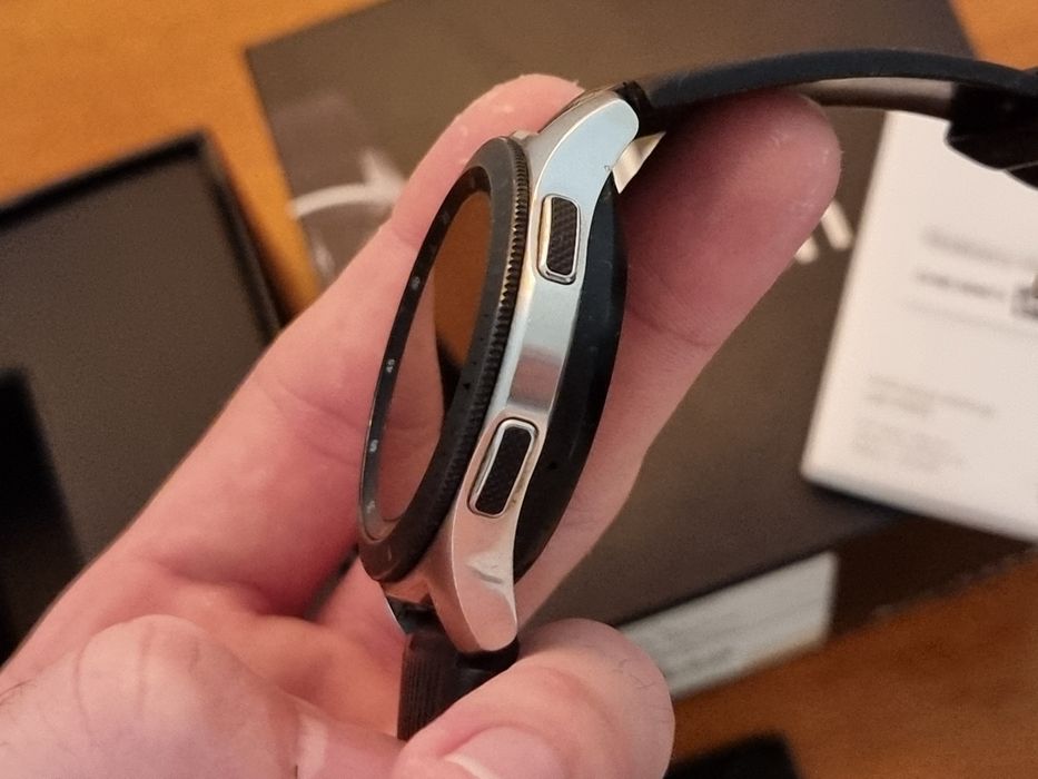 Samsung galaxy Watch 46 mm Bluetooth + darmowy zegarek Samsung gear s2