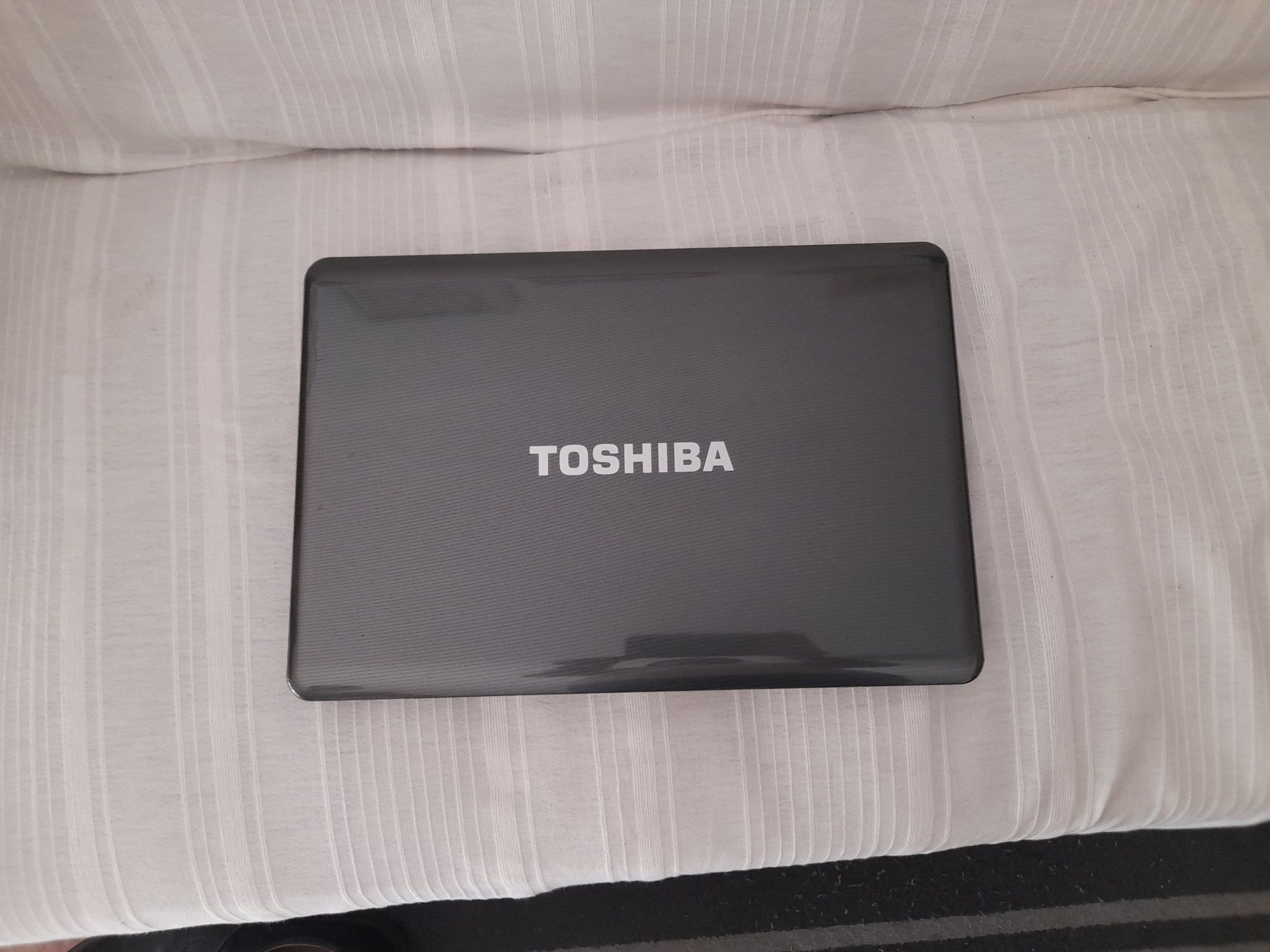 Portátil Toshiba usado