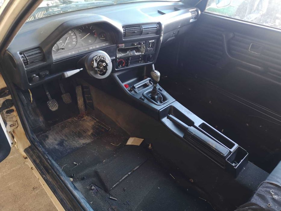 BMW E30 316 _ Para Peças