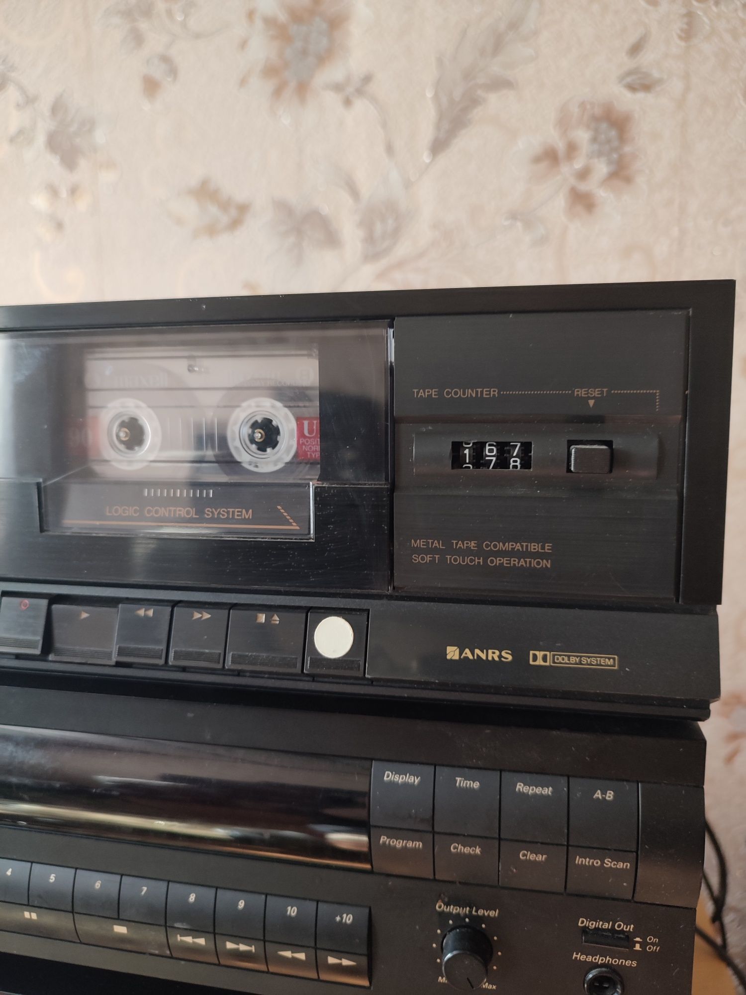 Кассетная дека JVC TD -Х102G.