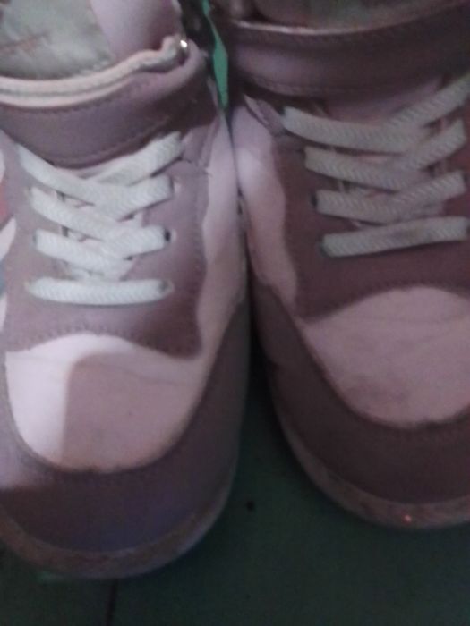 Продам зимние для девочки хорошие теплие размер30