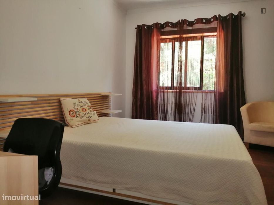 Quarto - localizado em São Jerónimo Coimbra