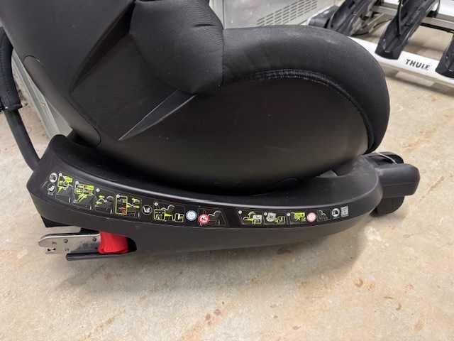 Britax Romer Dualfix 2R Cosmos Black 0-18 kg