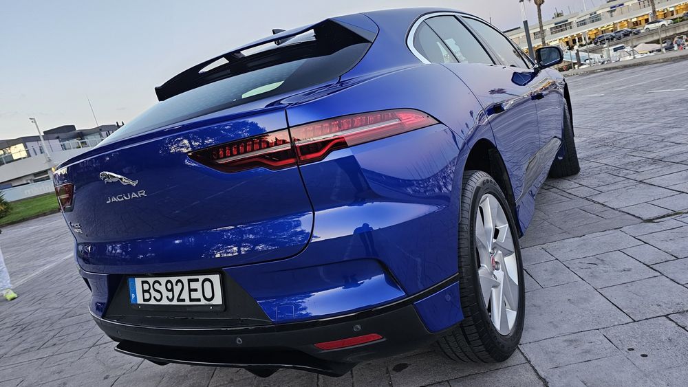 Jaguar I-PACE SE EV400 Full Extras
