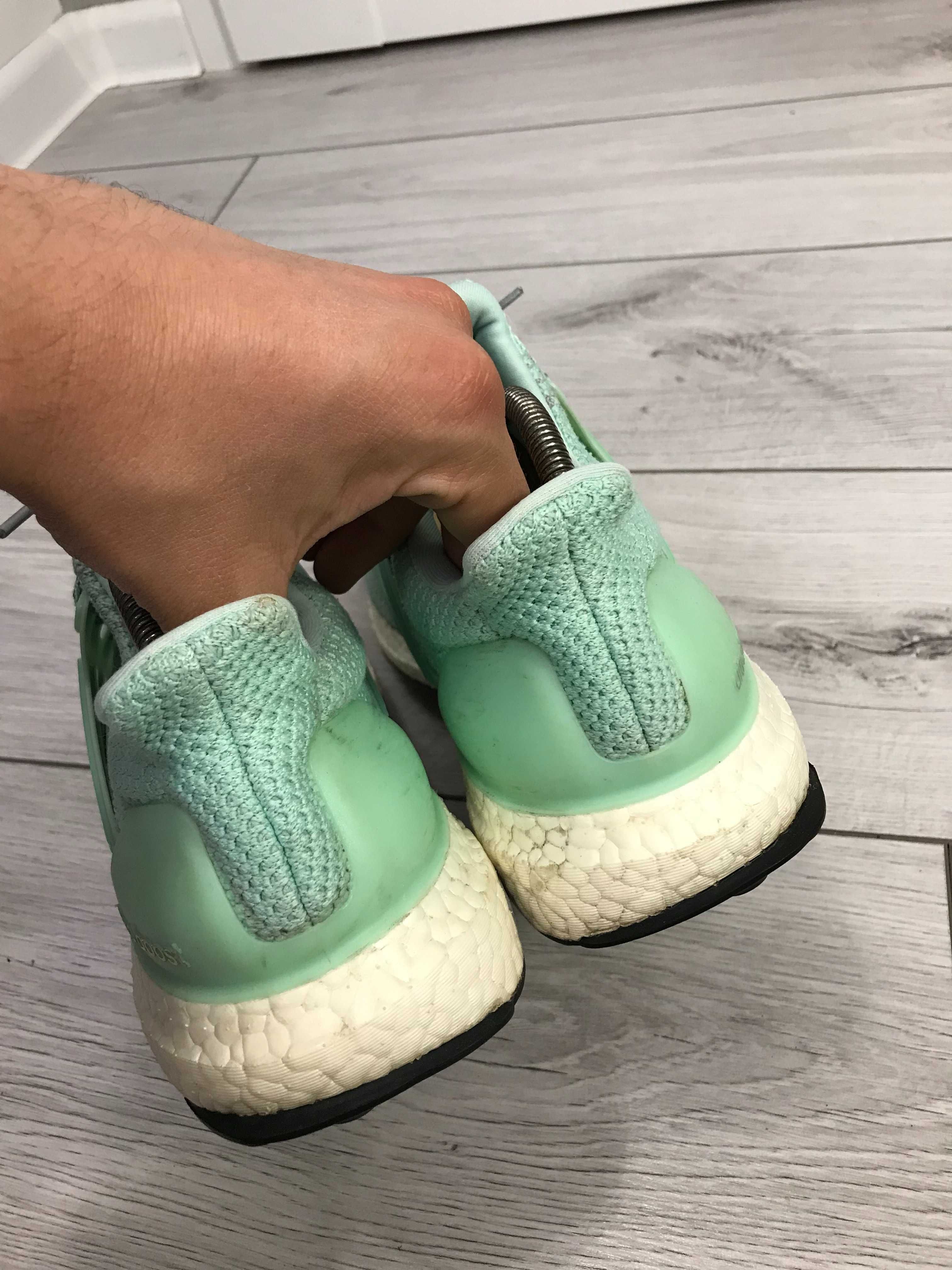 Buty Adidas  Ultra Boost NYC Liberty rozm.  44