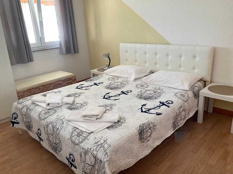 CHORWACJA STARIGRAD 13.08-20.08 apartament z widokiem na morze 4 os.