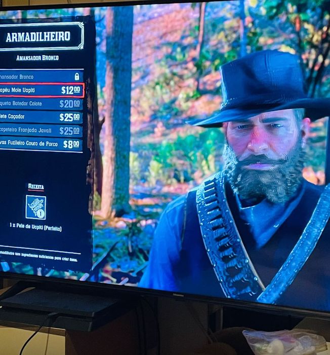 PlayStation 4 com caixa