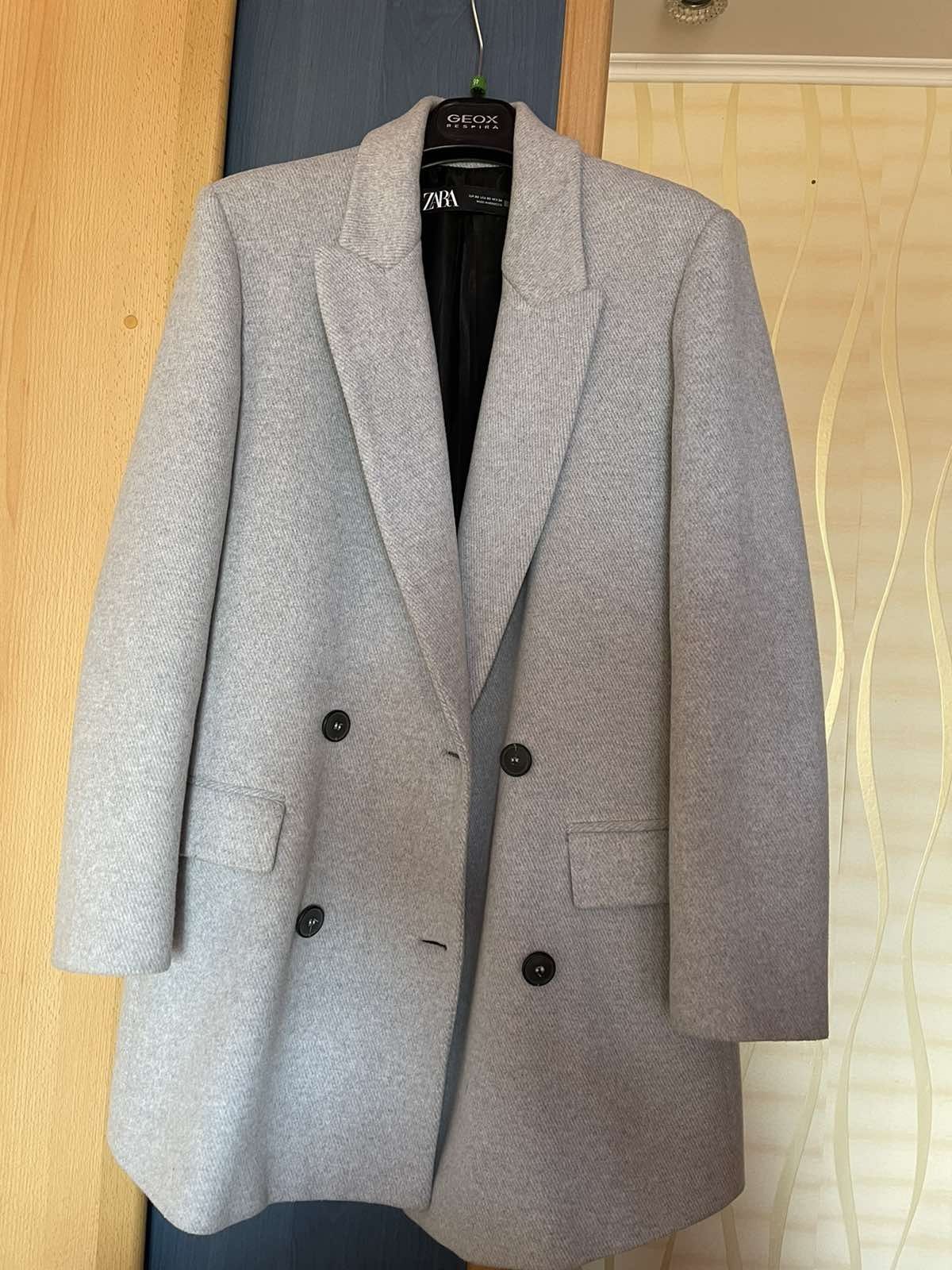 Продам пальто пиджак Zara