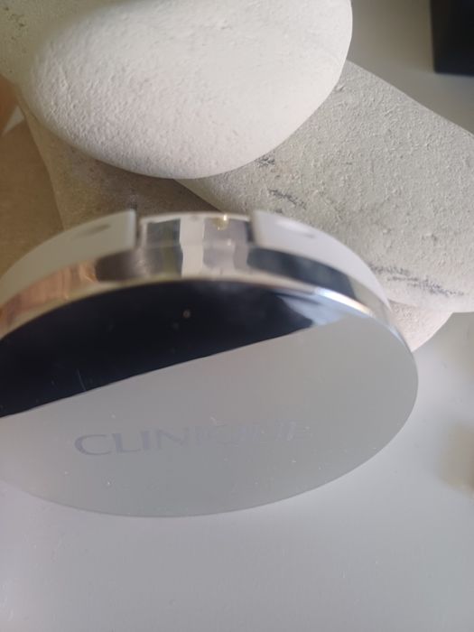 Clinique puder redness solutions