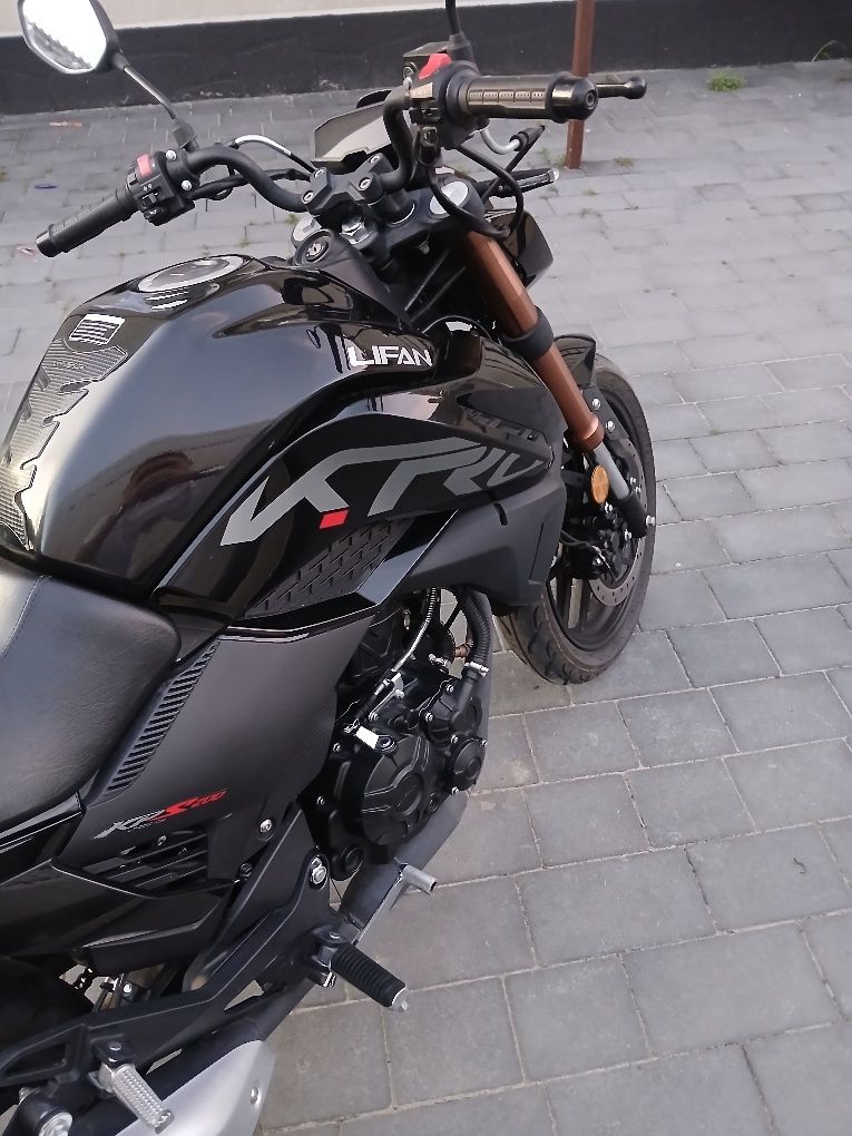 Продам ліфан kps200