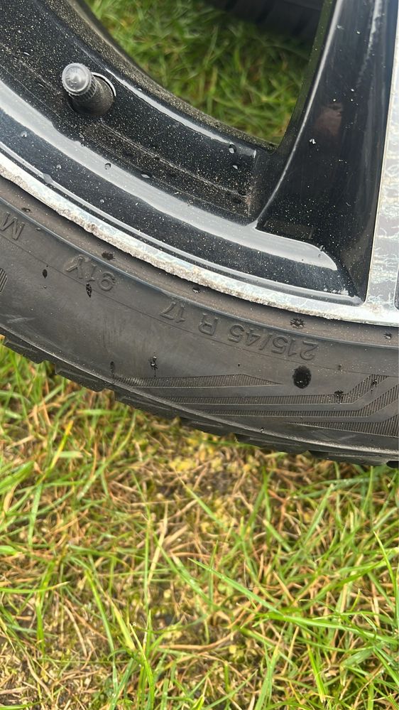 4x215/45R17 91 Y Vredestein Całoroczne Wielosezonowe