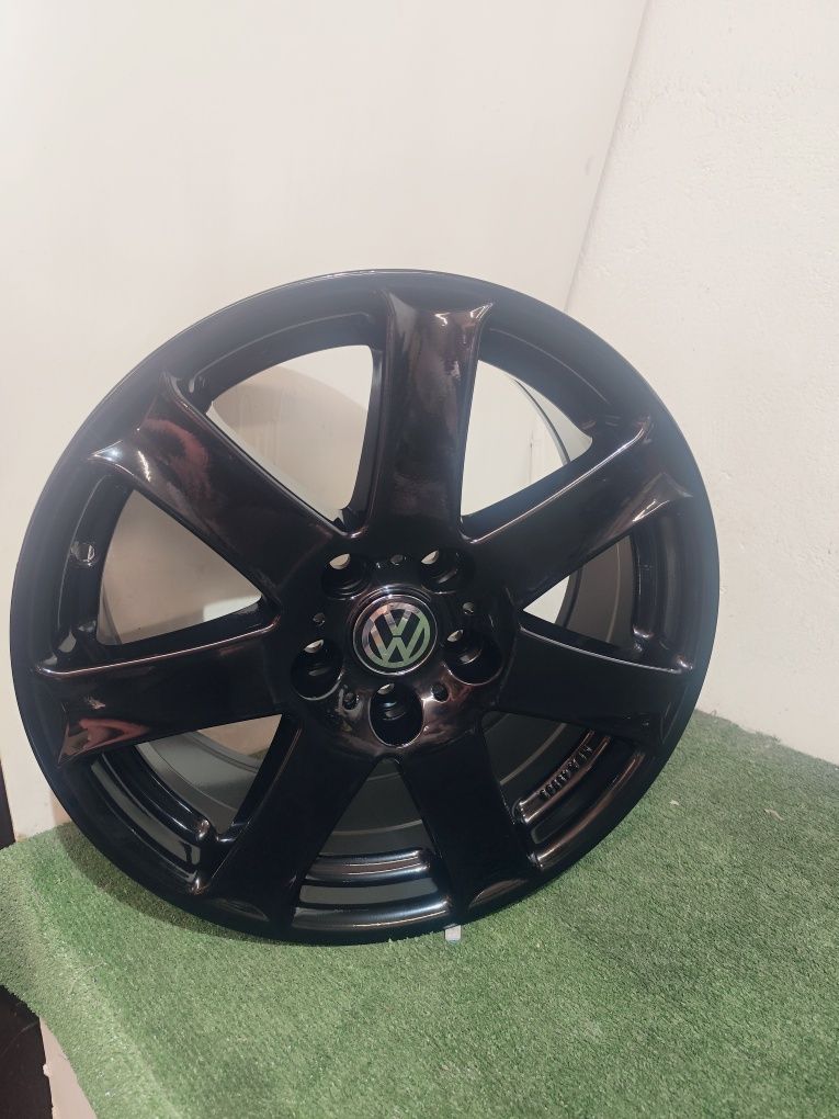 Felgi aluminiowe Rial 17 " 5x112 et36 7.5J BDB VW