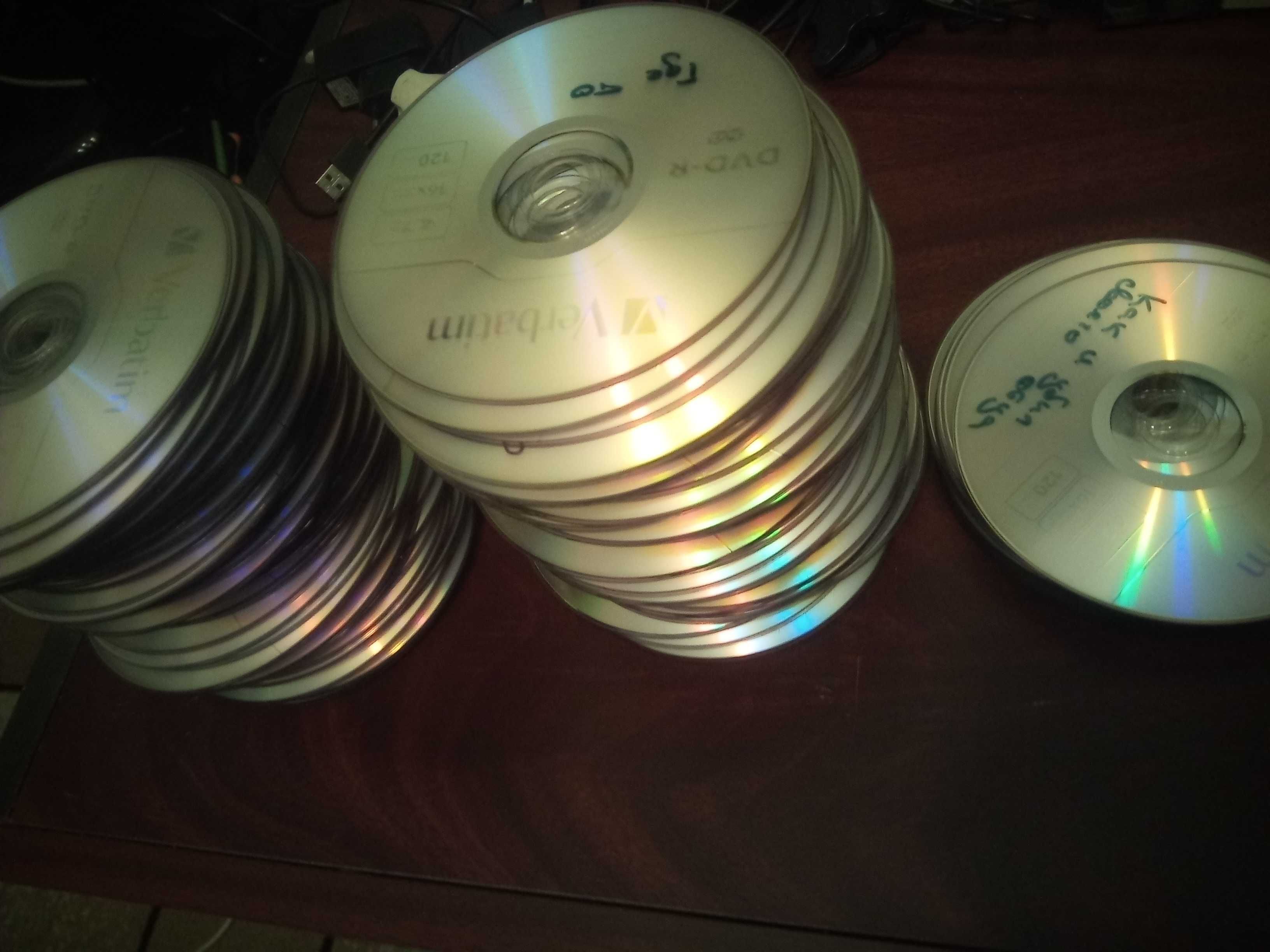 Диски DVD-R с фильмами (любительская запись)