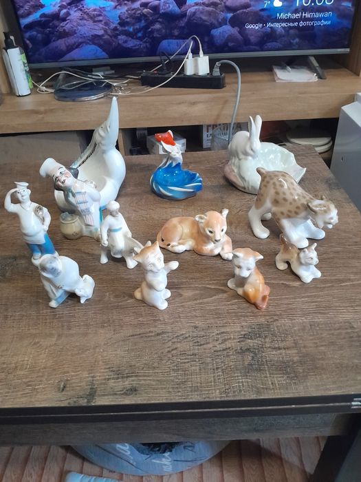 Продам фарфорові статуетки