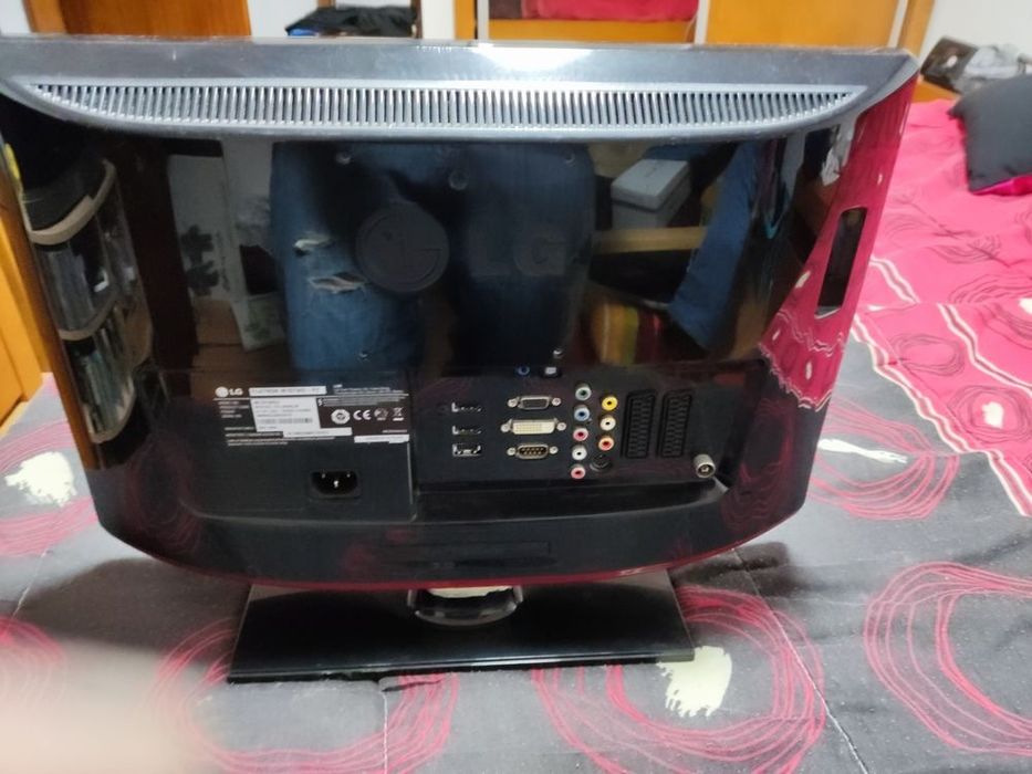 TV LG FLATRON 19 polegadas