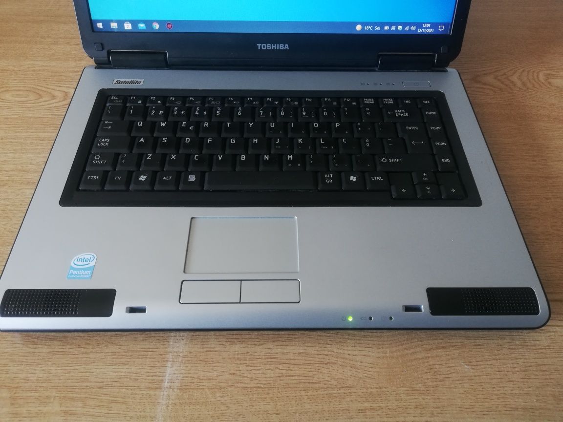 Portátil Toshiba ,SSD120GB, RAM3GB, 1.47GHZ dual core T2310.