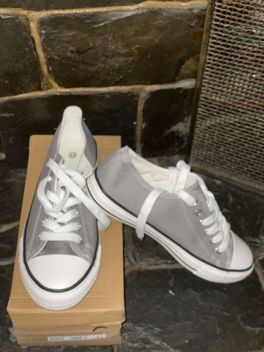 Vende-se sapatilha tipo All Star HOMEM