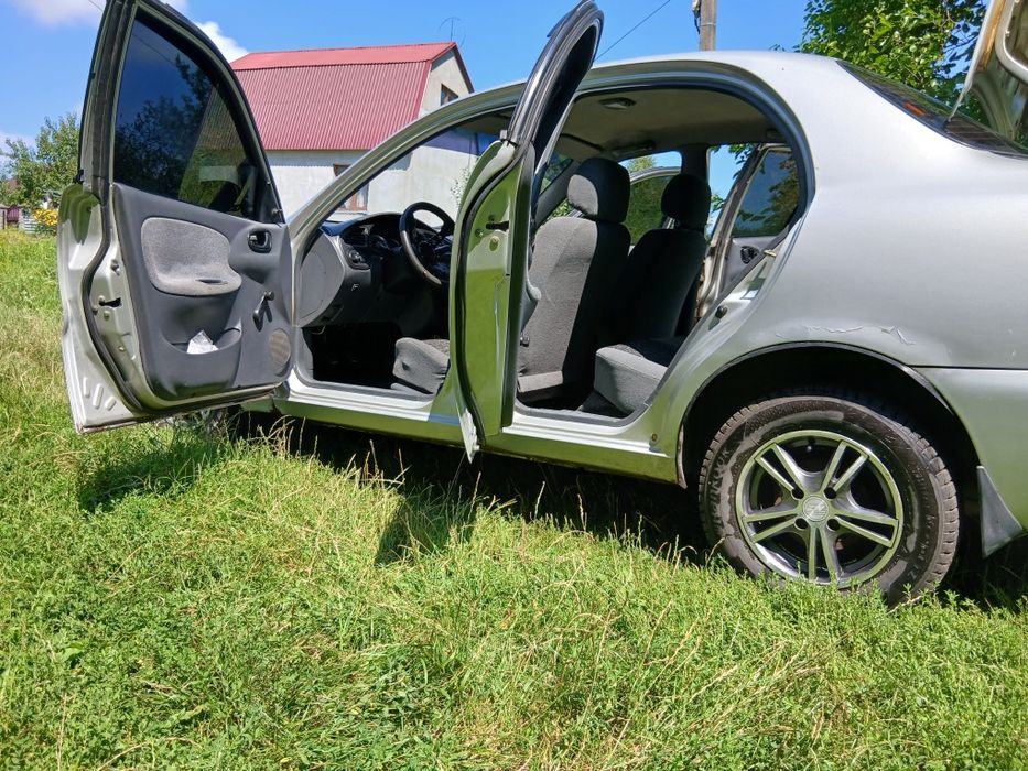 Продається машина