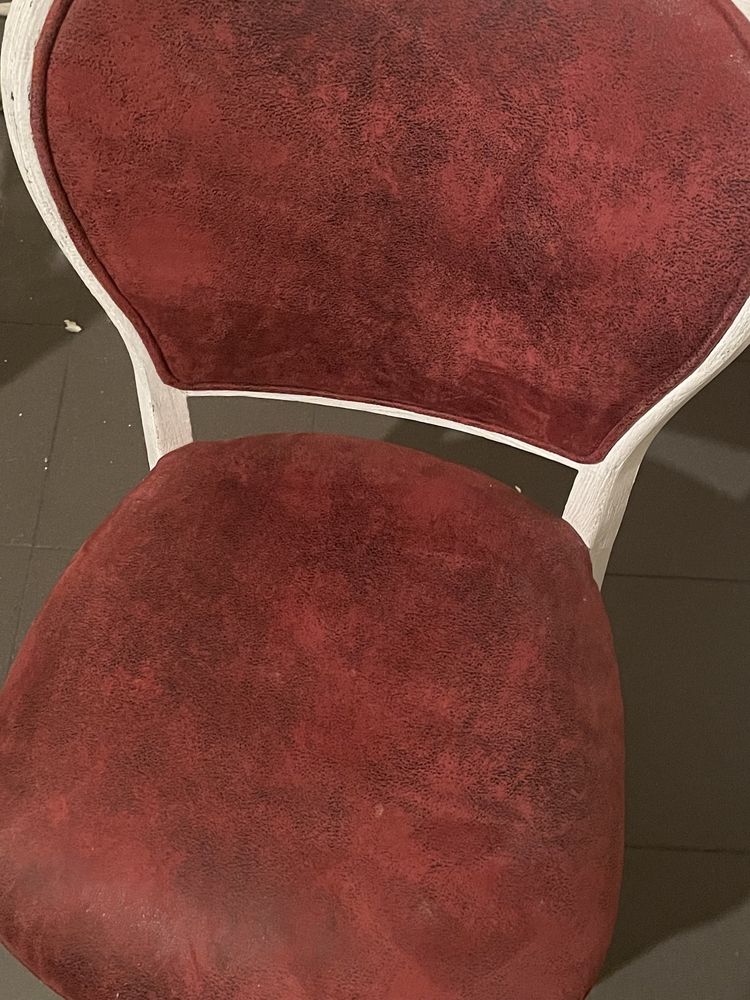 Krzesła  zabytkowe