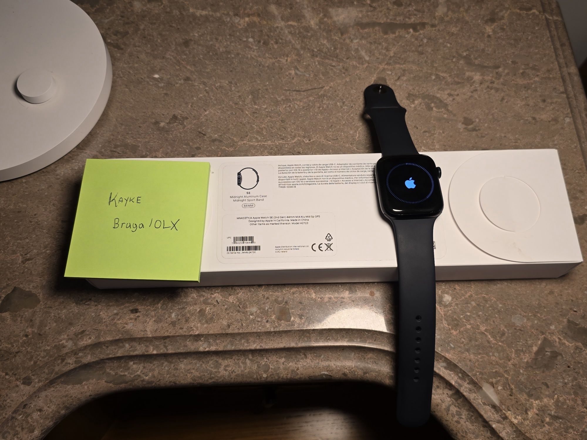 Apple Watch SE 2 - 44mm Bluetooth