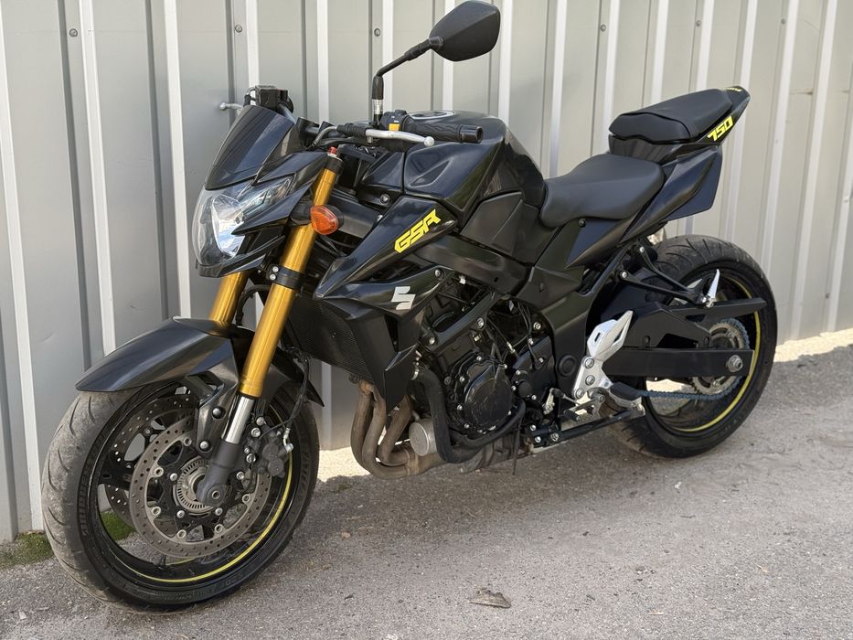 Suzuki GSR 750 2016 год