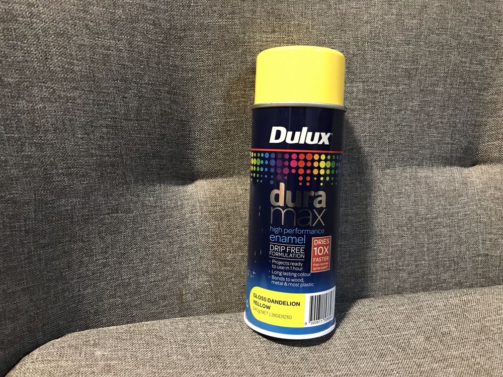 Farba spray żółta Dulux