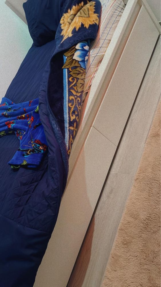 Cama solteiro MALM