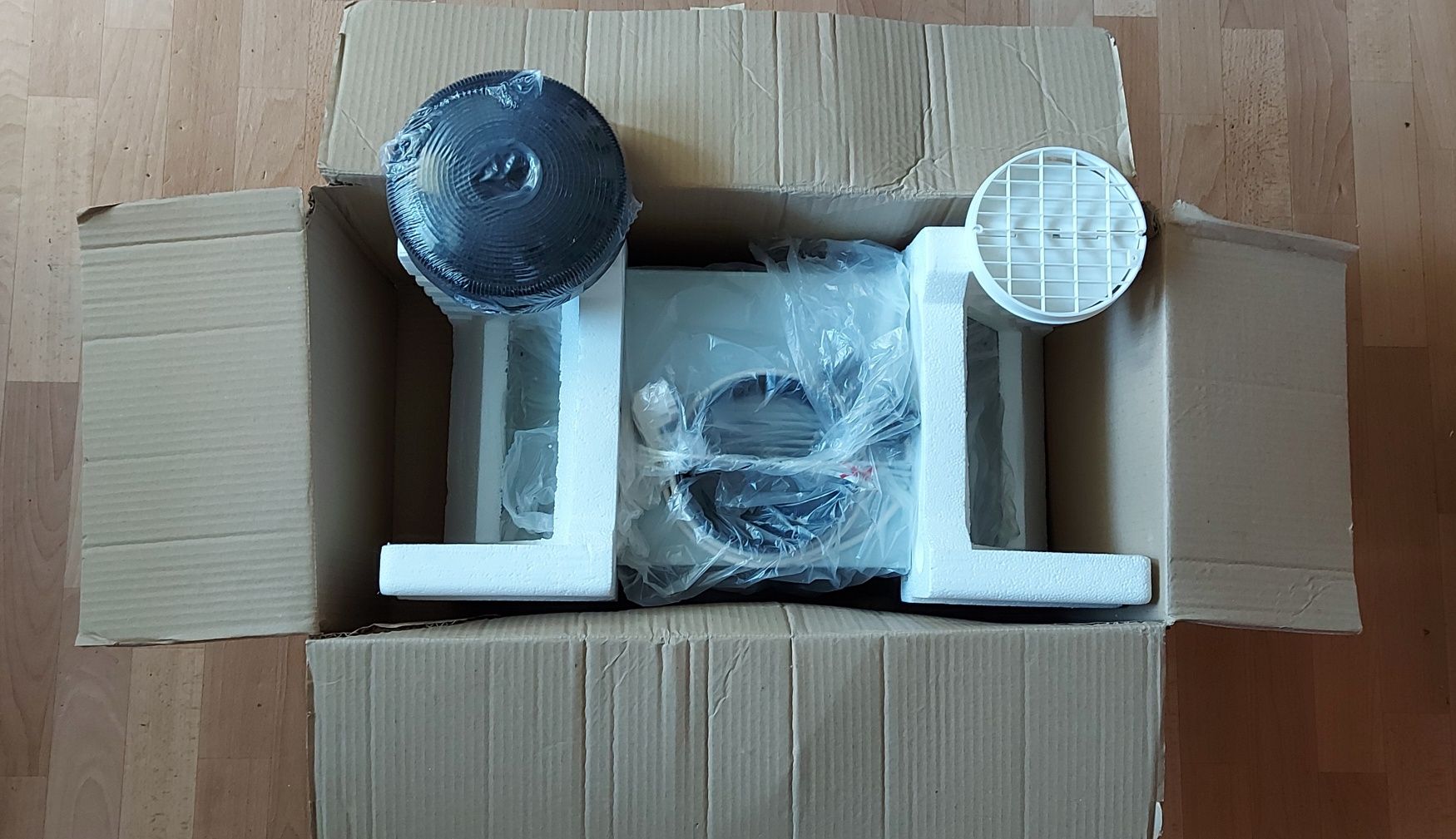 Витяжка компактна вбудована Electrolux LFG525W