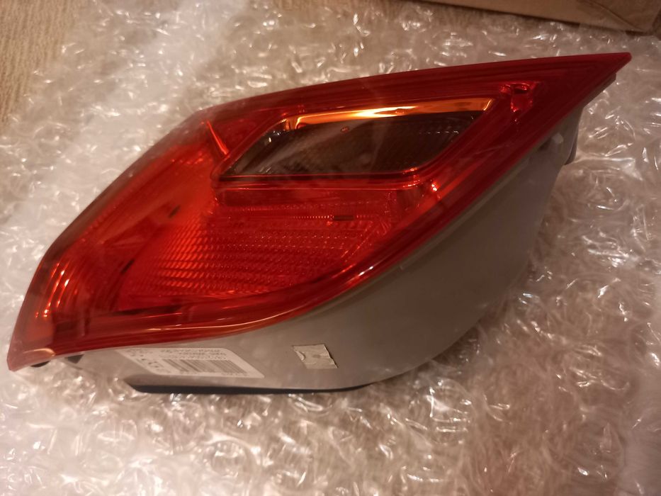 Lampa tylna w klapę bagażnika, prawa, tył, Opel Astra J 2015 ABV