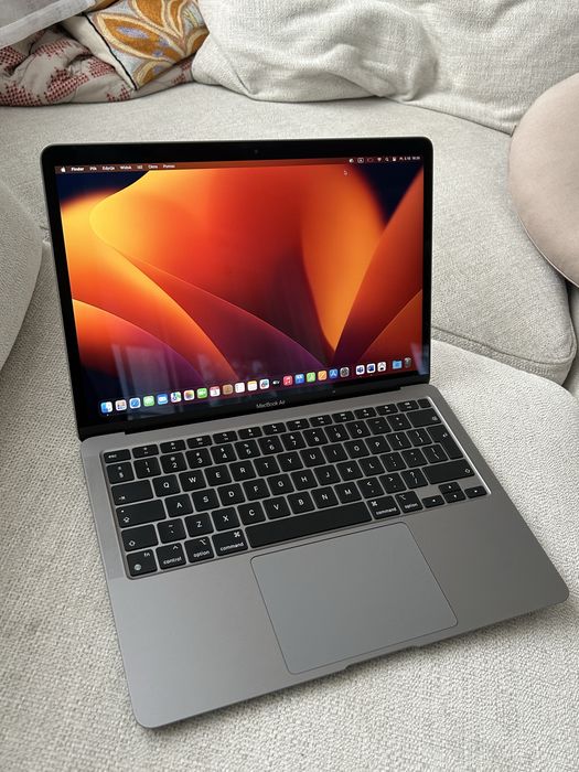 Laptop APPLE MacBook Air 13.3" Retina M1 8GB RAM 256GB A2337 bat. 100%