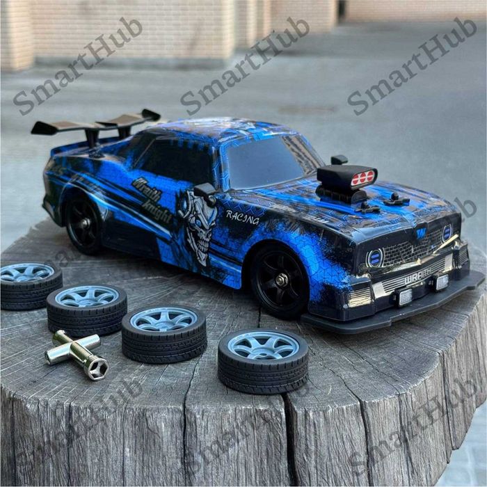Дрифт машинка с дымом Dodge Challenger Hellcat Blue на радиоуправлении